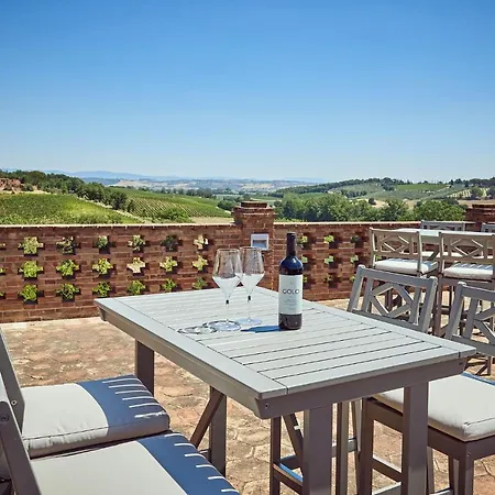 Tenuta Golo - And Winery - Tuscany Villa Montepulciano